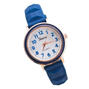 Women Round Dial Silicone Watch